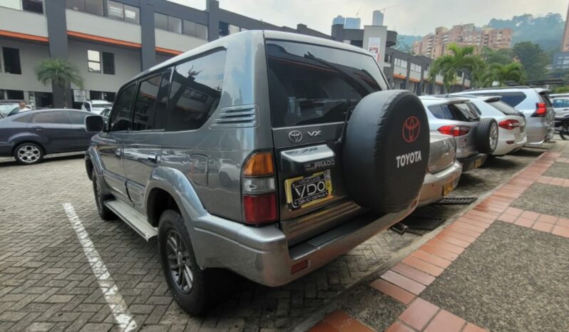2000 Toyota Prius lleno