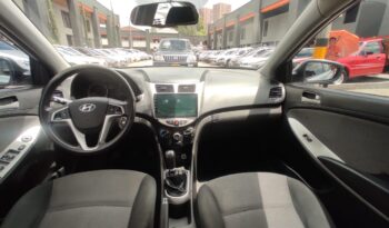 Hyundai I25 Accent 2012 lleno