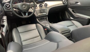Mercedes-Benz 200 2019 lleno