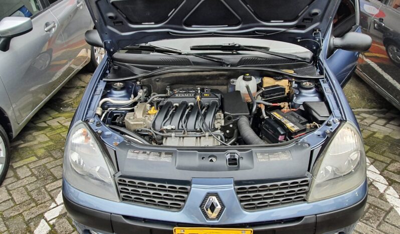 Renault Clio Expression  2012 lleno