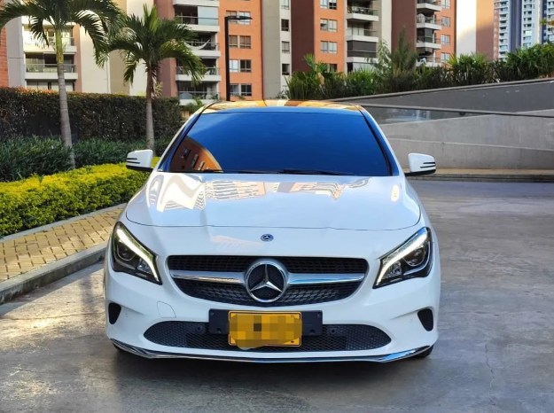 Mercedes-Benz Clase C 2019 lleno