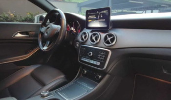 Mercedes-Benz Clase C 2019 lleno