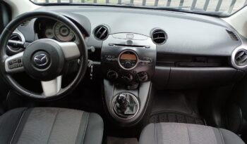 Mazda 2 Sedan  2011 lleno