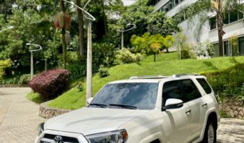 Toyota 4runner Limited  2017 lleno