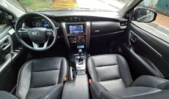 Toyota FORTUNER SW4 2018 lleno