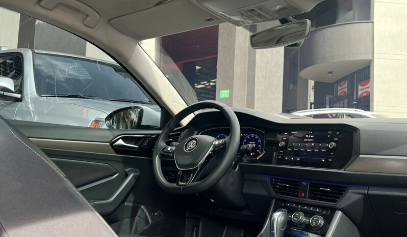 Volkswagen Jetta Sportline 1.4 Tsi 2019 lleno