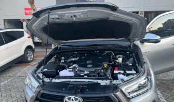 Toyota Hilux Doble Cabina 2023 lleno