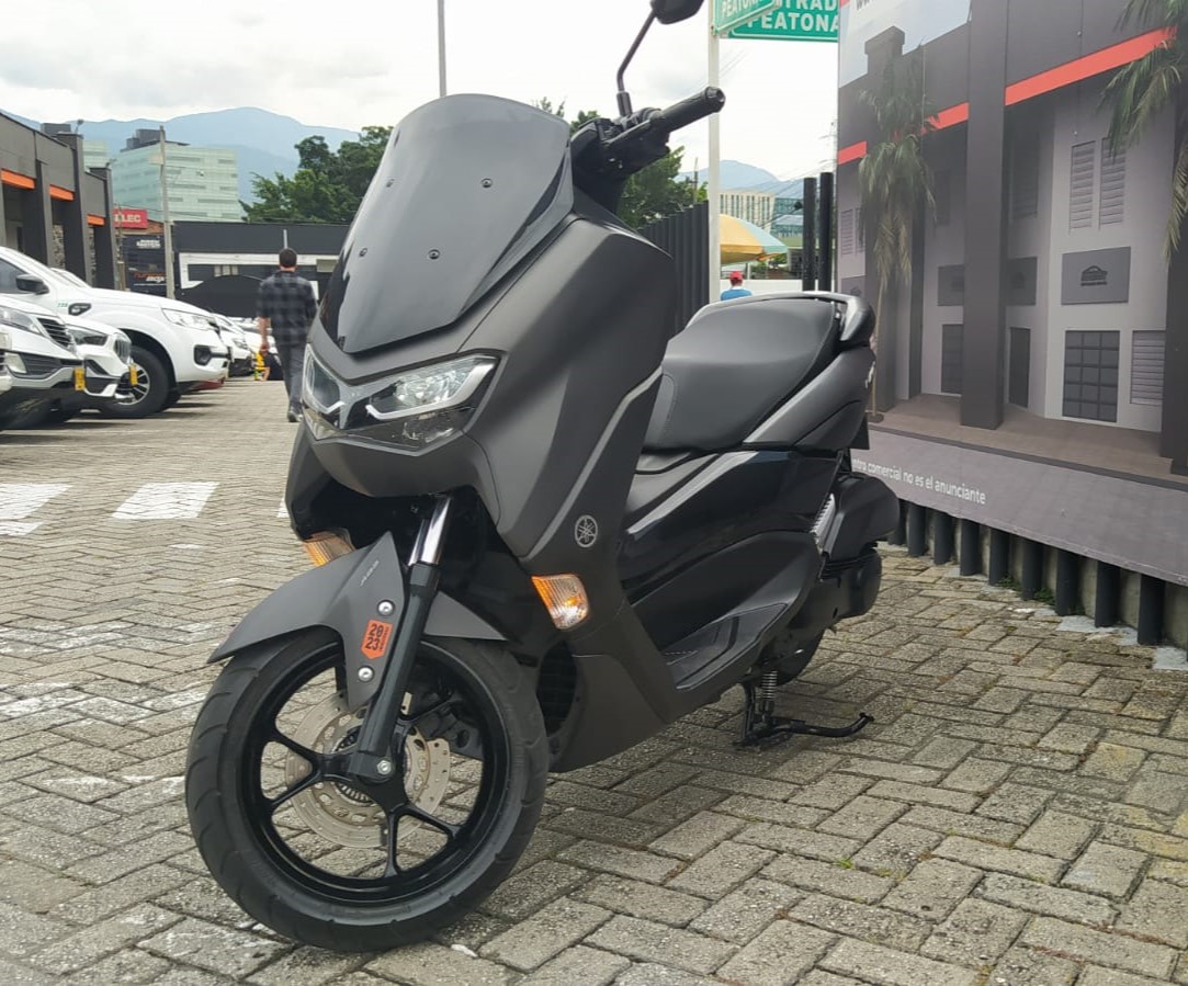 Yamaha NMAX 2023