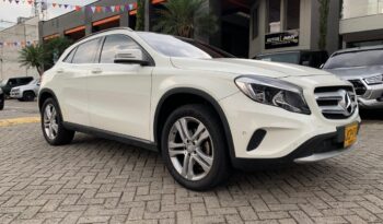 Mercedes-Benz GLA 200 2017 lleno