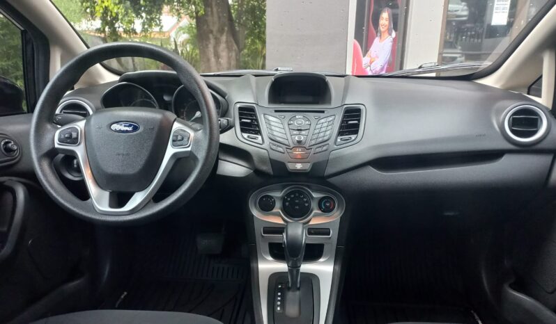 Ford Fiesta 2017 lleno