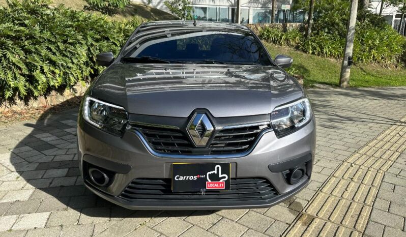 Renault Logan Life 2023 lleno