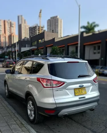 Ford Escape 2014 N/A lleno