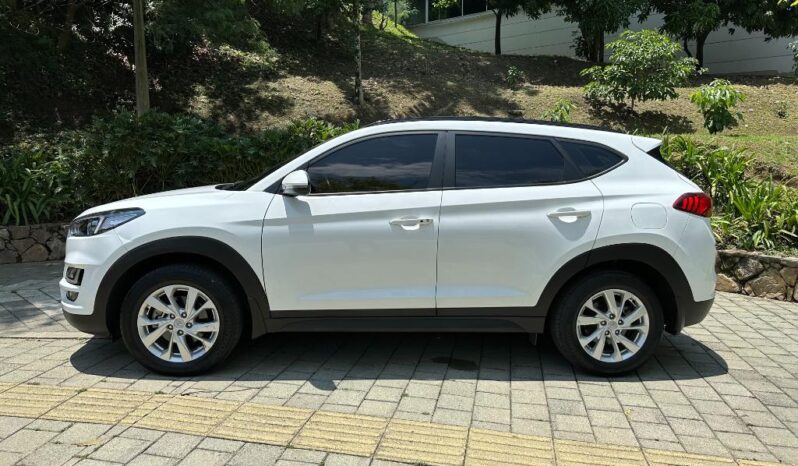 Hyundai TUCSON GL PREMIUM 2019 lleno