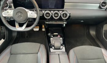 Mercedes-Benz A180 2022 lleno