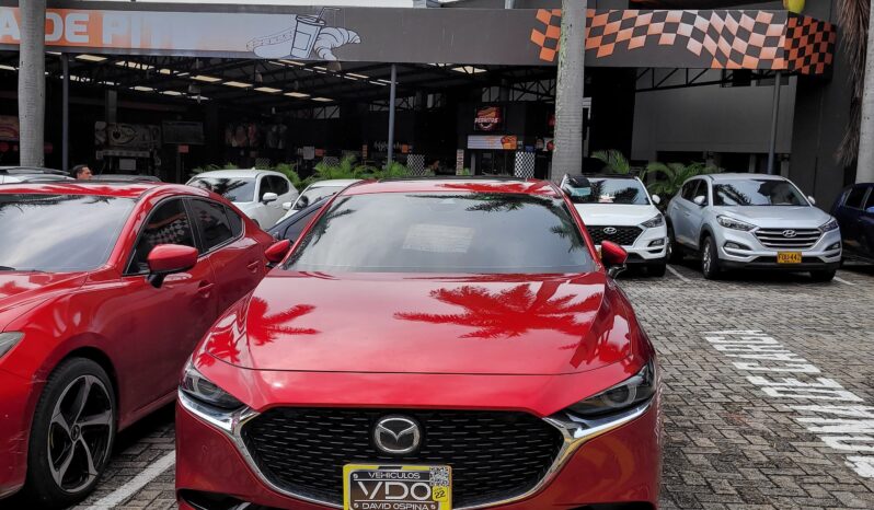Mazda 3 2022 lleno