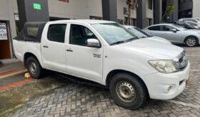 Toyota Hilux 2010 2.7L