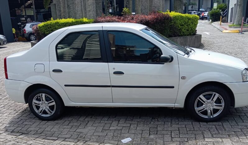 Renault Logan 2008 lleno