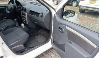 Renault Logan 2008 lleno