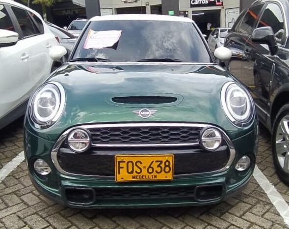 Mini Cooper 2019 F55 S lleno