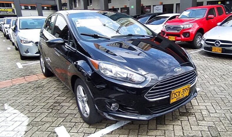 Ford Fiesta 2017 SE lleno
