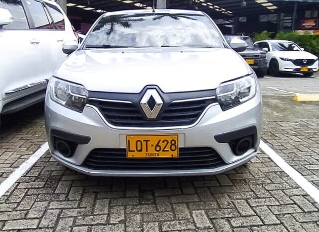 Renault Logan 2023 lleno