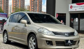 Nissan Tiida 2012 Premium