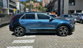 Kia Niro 2025 vibrant lleno
