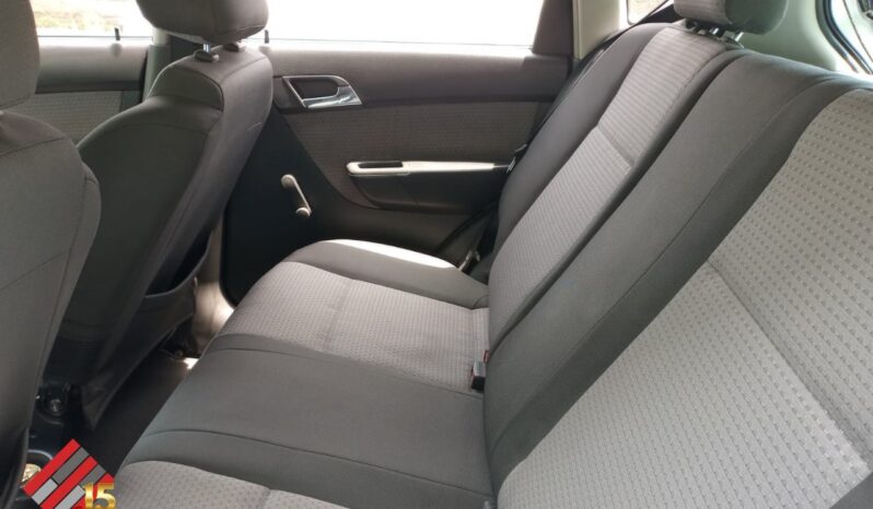 Chevrolet Aveo 2011 EMOTION GT lleno