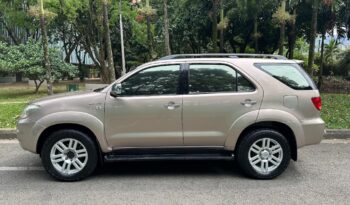 Toyota FORTUNER 4.0 SR5 2008 lleno