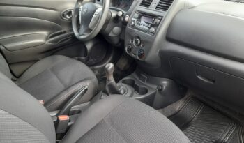 Nissan Versa 2018 lleno