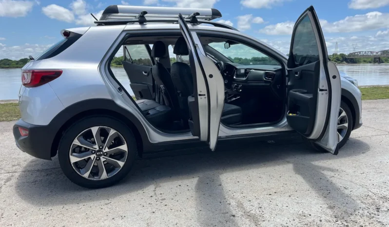 Kia Stonic 2022 Zenith lleno