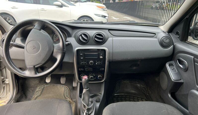 Renault Logan 2015 1.4 SEDAN lleno