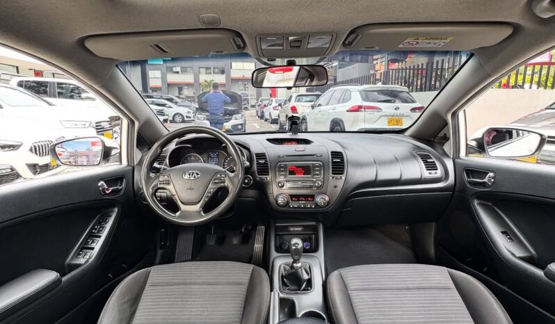 Kia Cerato Pro 2016 Summa lleno