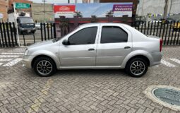 Renault Logan 2015 1.4 SEDAN