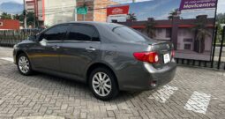 Toyota Corolla 2010 1800