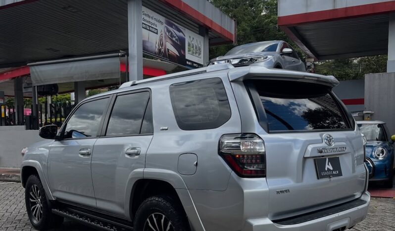 Toyota 4runner 2019 SR5 lleno