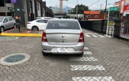 Renault Logan 2015 1.4 SEDAN