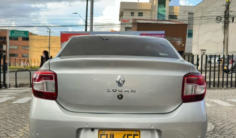Renault Logan 2018 Exclusive lleno