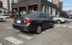 Toyota Corolla 2010 1800