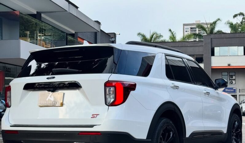 Ford Explorer 2021 ST lleno