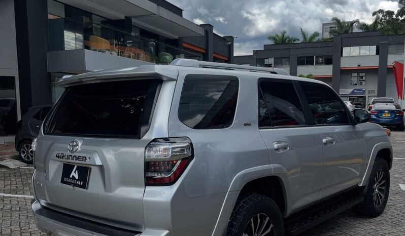 Toyota 4runner 2019 SR5 lleno