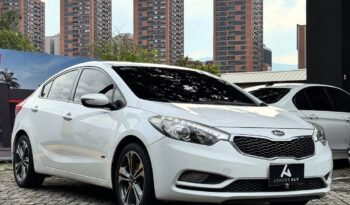 Kia Cerato Pro 2016 Summa lleno