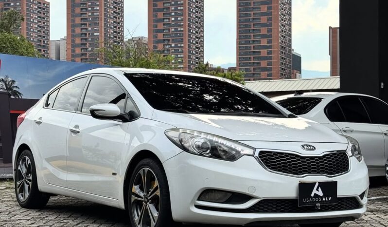 Kia Cerato Pro 2016 Summa lleno