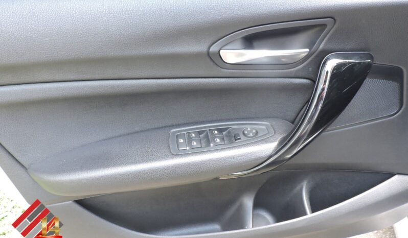 BMW 120i 2018 F20 LCI Comfort lleno