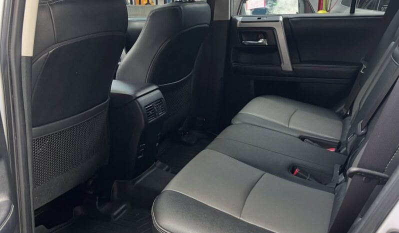 Toyota 4runner 2019 SR5 lleno