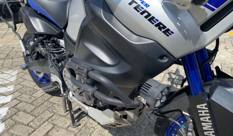 Yamaha XT1200ZE 2015 Super Teneré lleno