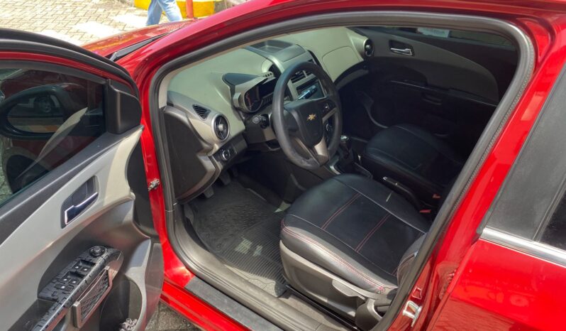 Chevrolet Sonic 2013 lleno