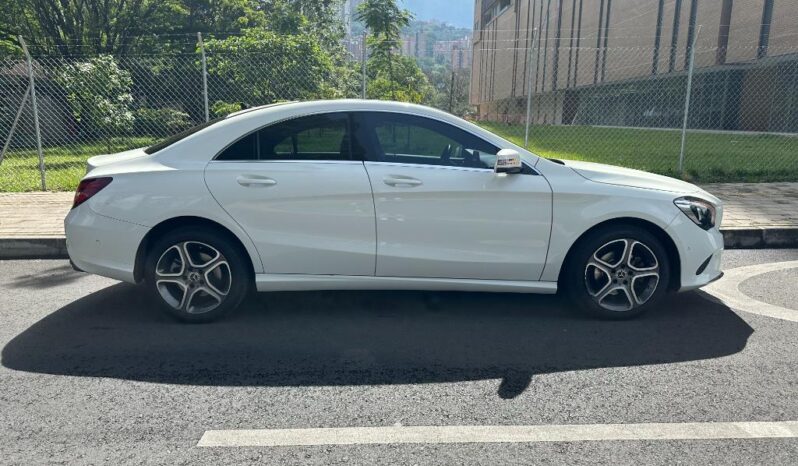 Mercedes-Benz C180 URBAN 2018 lleno