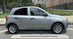 Nissan MARCH DRIVE ESTÁNDAR 2012