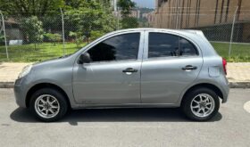 Nissan MARCH DRIVE ESTÁNDAR 2012